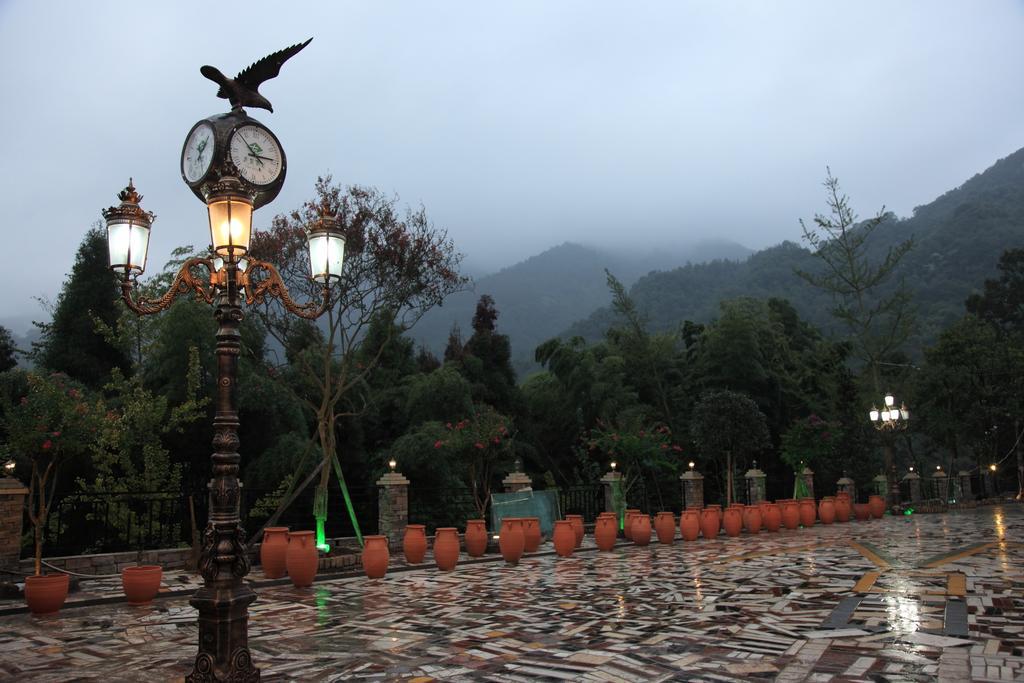 לשאן Panshan Tingquan Tuwo Holiday Resort מראה חיצוני תמונה