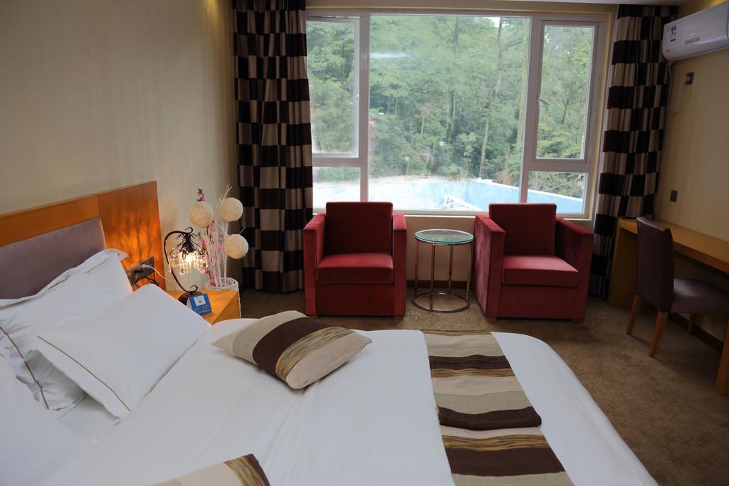 לשאן Panshan Tingquan Tuwo Holiday Resort חדר תמונה